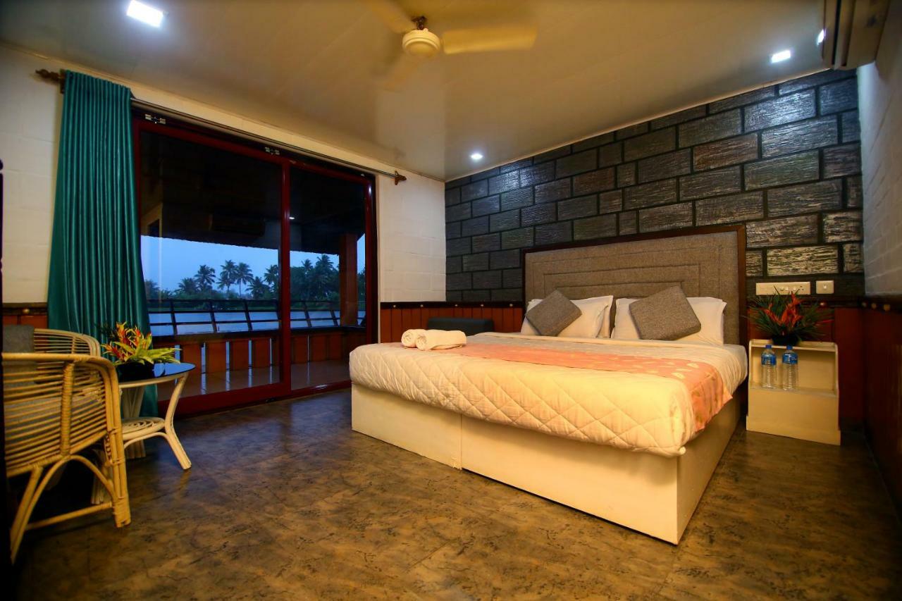Green Palace Ayurveda Resort, Alleppey Alappuzha Exterior photo