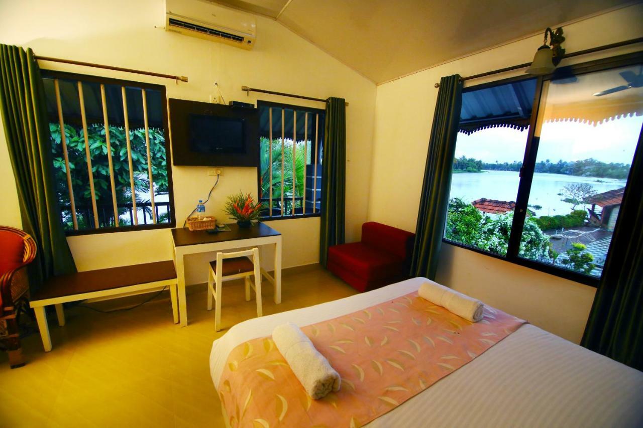 Green Palace Ayurveda Resort, Alleppey Alappuzha Exterior photo