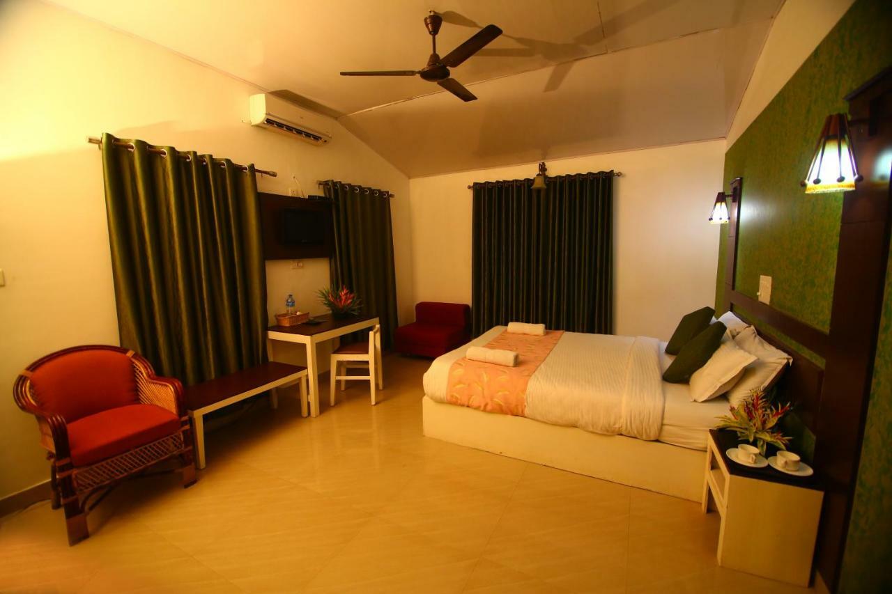 Green Palace Ayurveda Resort, Alleppey Alappuzha Exterior photo