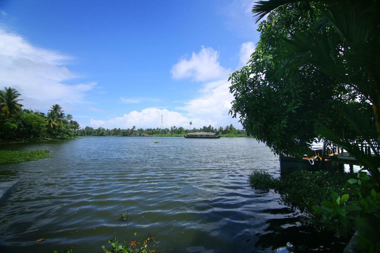 Green Palace Ayurveda Resort, Alleppey Alappuzha Exterior photo