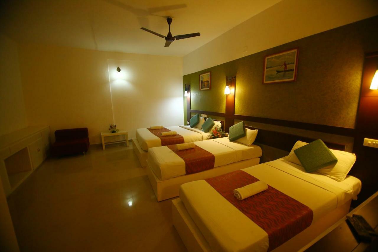 Green Palace Ayurveda Resort, Alleppey Alappuzha Exterior photo