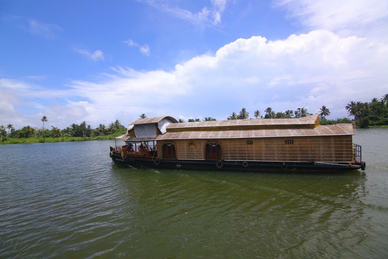 Green Palace Ayurveda Resort, Alleppey Alappuzha Exterior photo
