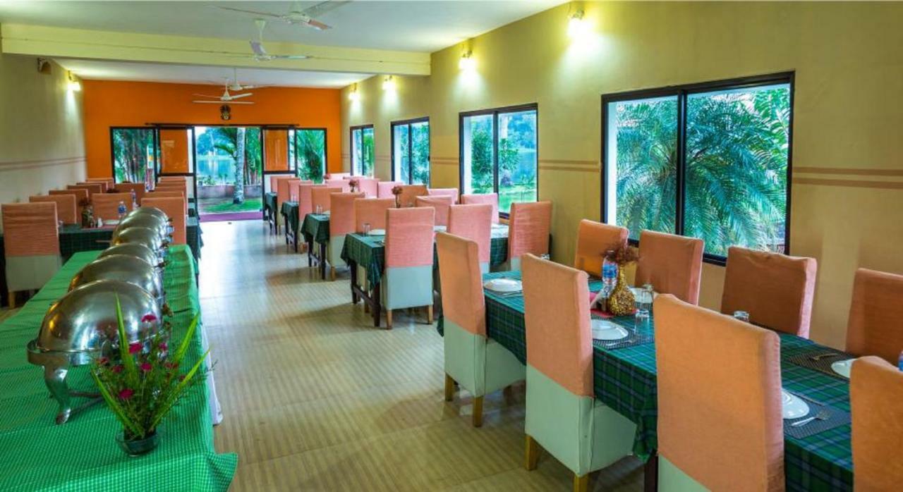 Green Palace Ayurveda Resort, Alleppey Alappuzha Exterior photo